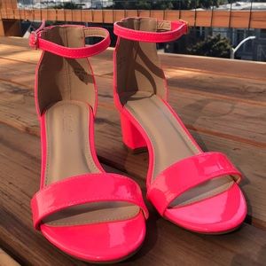 Lov❤️Mark hot pink ankle strap heels